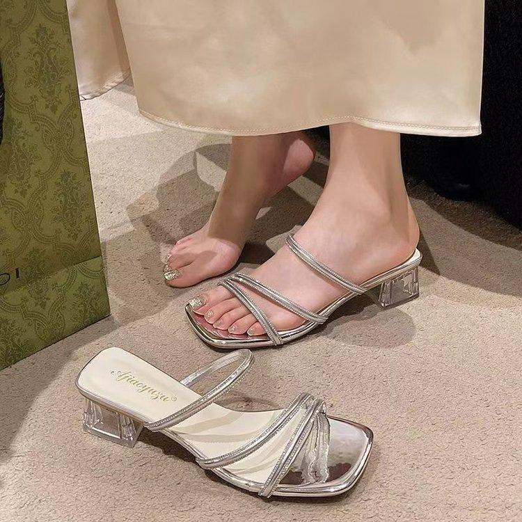 French Thick-heeled Slippers Women's Summer Wear with Skirt 2025 New Fairy Wind Water Diamond Temperament Crystal High-heeled Sandals