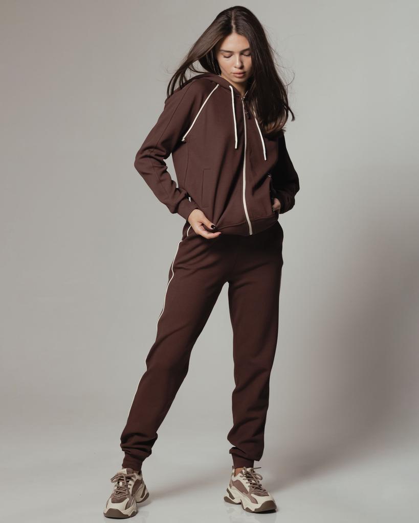 Костюм с жилетом Of White 8302 36 коричневый (жилет, кофта, брюки)