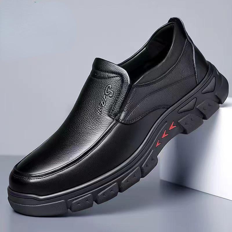 

2025 spring and autumn new leather shoes men s platform casual shoes non-slip and wear-resistant piled thickened large size men s shoes 38