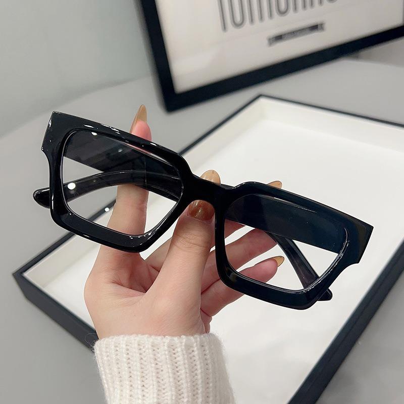 

New Fashion Square Anti Blue Light Reading Glasses Women Myopia Customization Prescription Optical Eyewear plastic demo lens чорний
