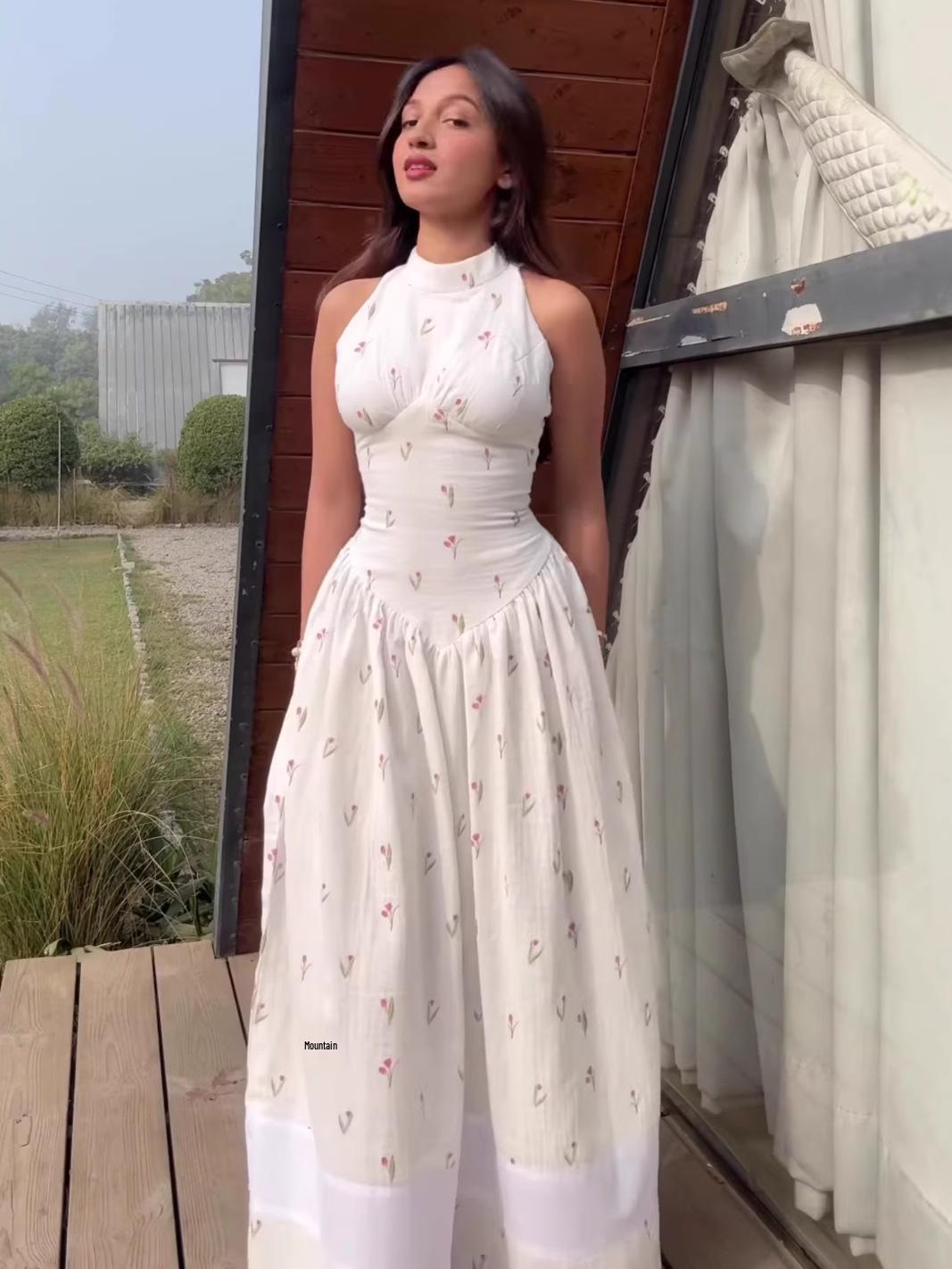 2026 New Sleeveless Printed Waist-Cinched Slimming Temperament Wide-Hem Dress for Women Small