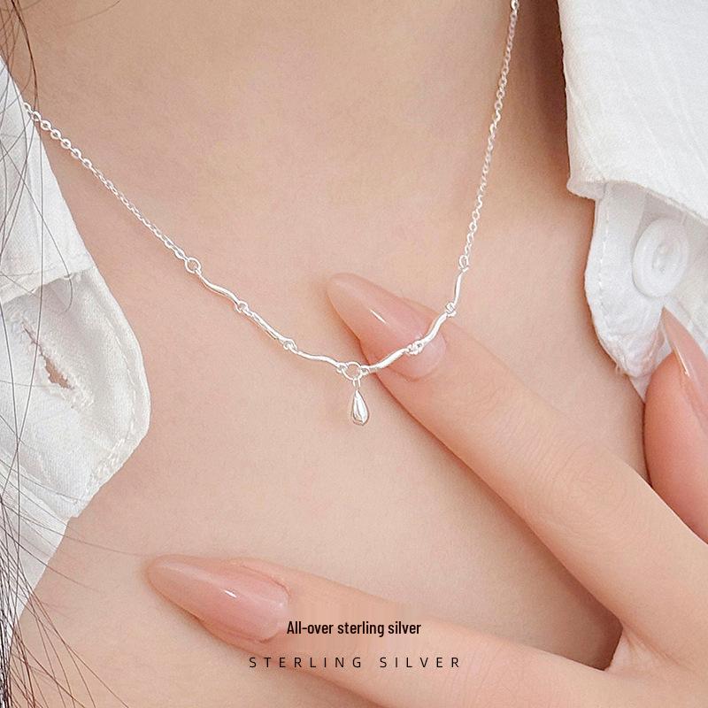 Cui Yan S925 Sterling Silver Wave Water Drop Necklace for Women - 2025 Korean Style, Celebrity-Inspired Collarbone Chain.