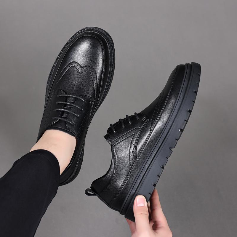 Fashion Brown Mens Dress Shoes Designer Italian Leather Shoes Men Luxury Casual Business Oxford Brogues Shoes for Men Moccasin