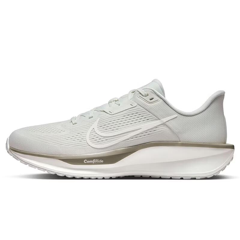 Мужские беговые кроссовки Nike Quest 6 Men US 7