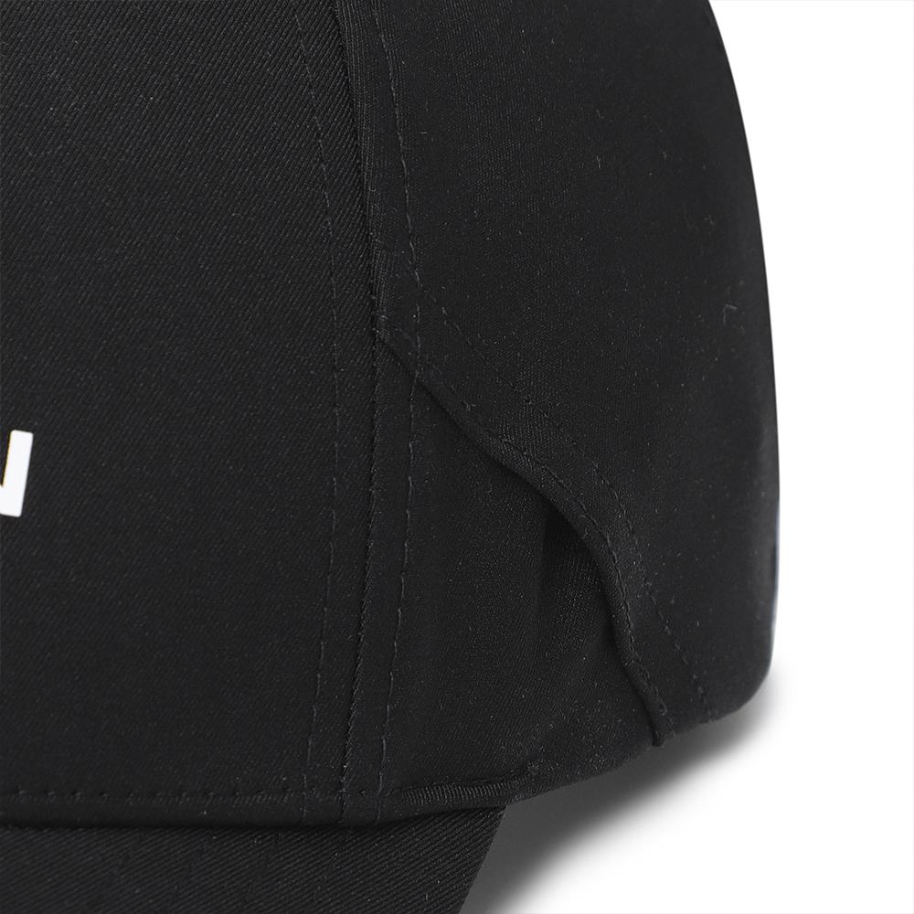 MALBON GOLF Performance Stretch Sunglasses Holder Cap Black