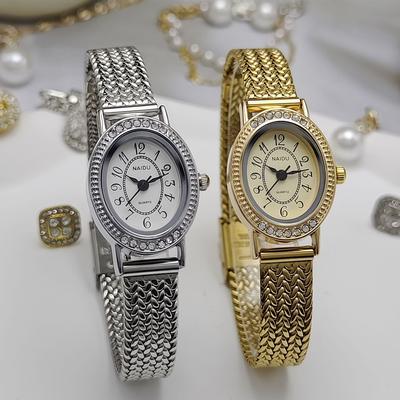 Retro Geflochtenes Edelstahl-Geflechtband Böhmischer Stil Damen-Quarz-Uhr