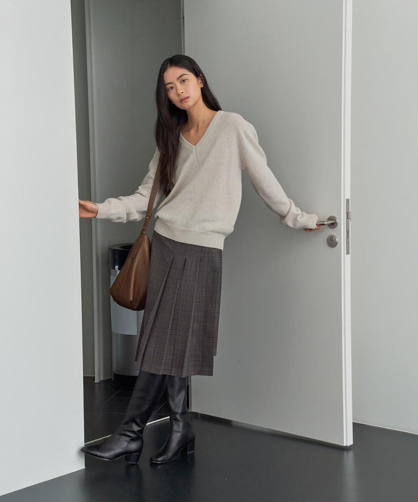 Oeoseoul Classic V-Neck Knit [Cream]