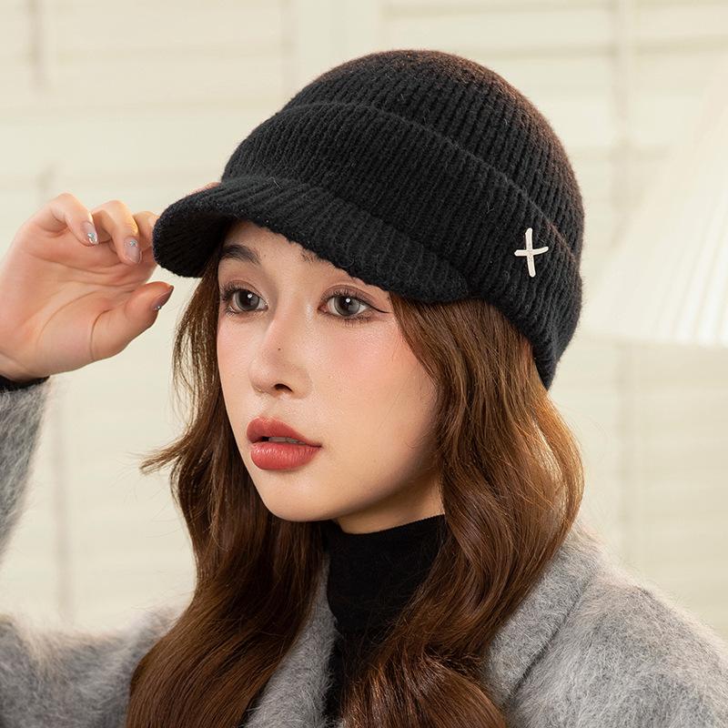 Vinter ulllue Fasjonabel allsidig med fløyelsstrikket baseballhette Small Face Varm andebbhette for kvinner