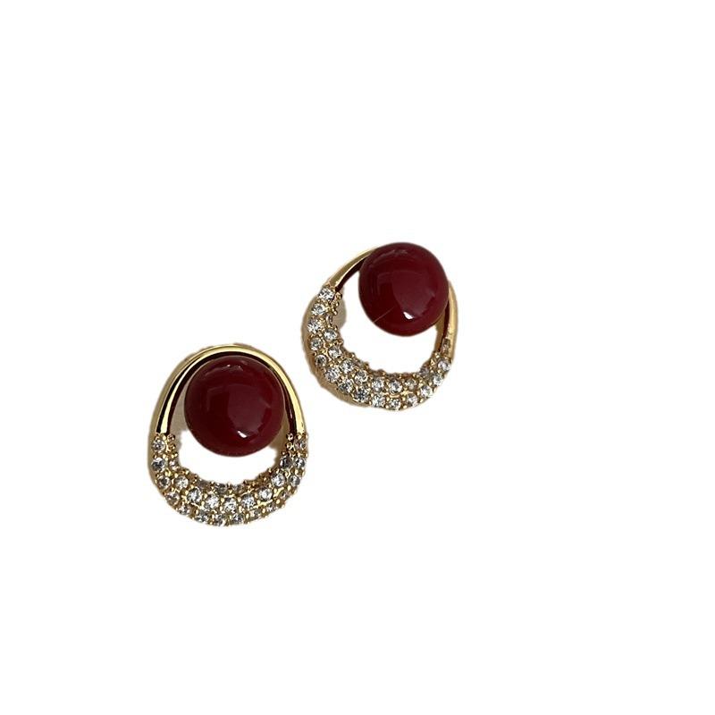 French Retro Red Bean Stud Earrings - Minimalist & Versatile for Women, Perfect for Christmas & New Year