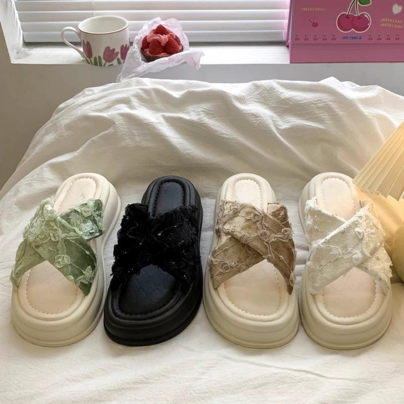 Muffin thick-soled women's slippers summer wear new with skirt design sense fashion sandals