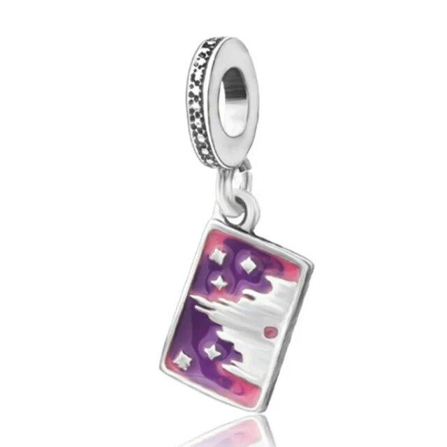 1Pcs Neue Lila Nette Gläser Lippenstift Anhänger Geeignet für Original Mode Armband Halskette Zubehör Frauen DIY Schmuck Machen