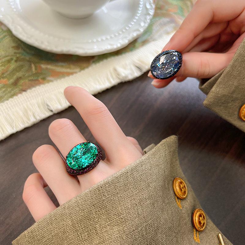 Jewelry Copper Bottom Gold-Plated Simulation Red Corundum Copper Inlaid Black Gold Ring Heroine Stone 13 * 18