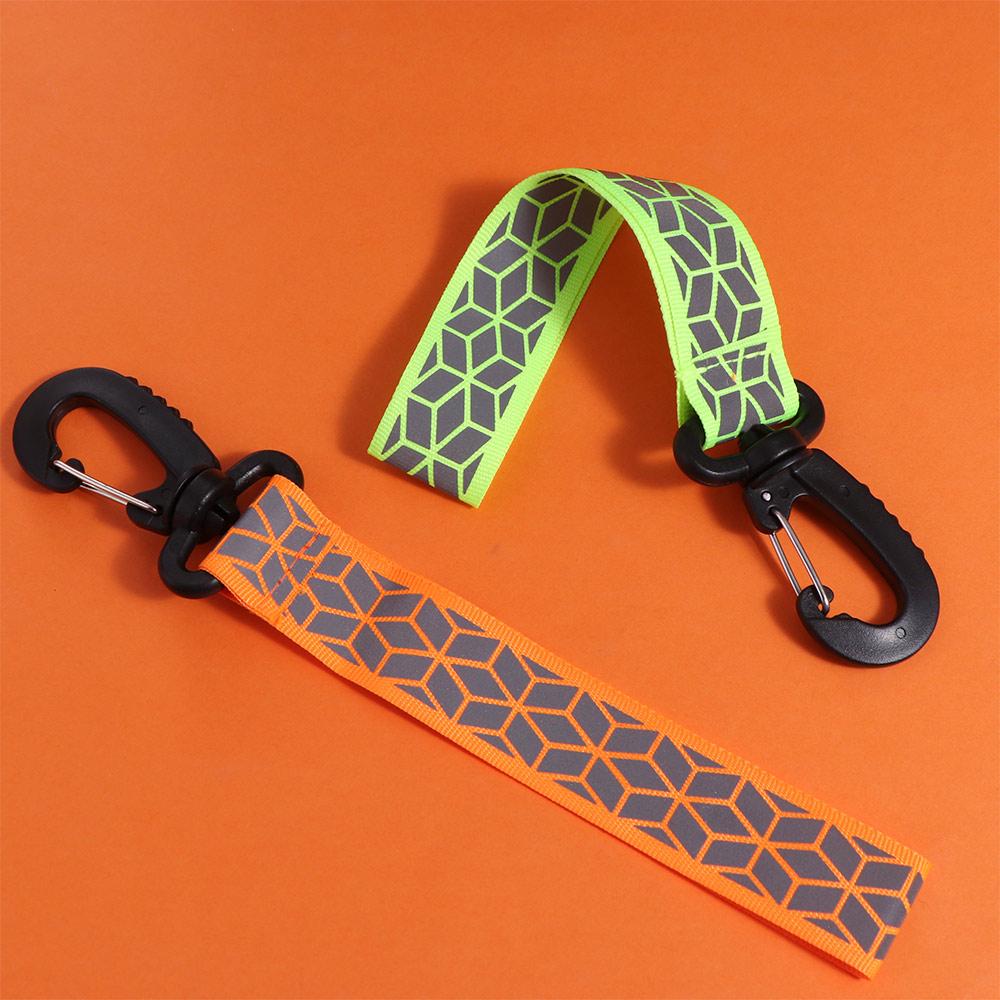 Leichter reflektierender Rucksackanhänger Reflektierender Effekt Reflektierende Gurte Kleidung Schlüsselanhänger