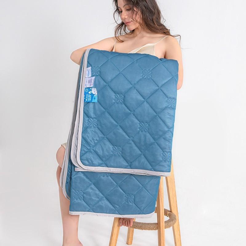 Solid Color Summer Air Conditioner Quilt With Waterwash Tencel Polyester Fill