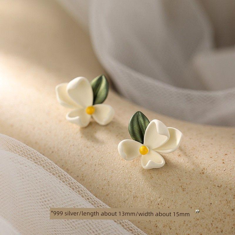 

Xiangnan Gardenia 2024 New Special Interest Earrings Female Silver Needle 999 silver Gardenia earrings (two price)