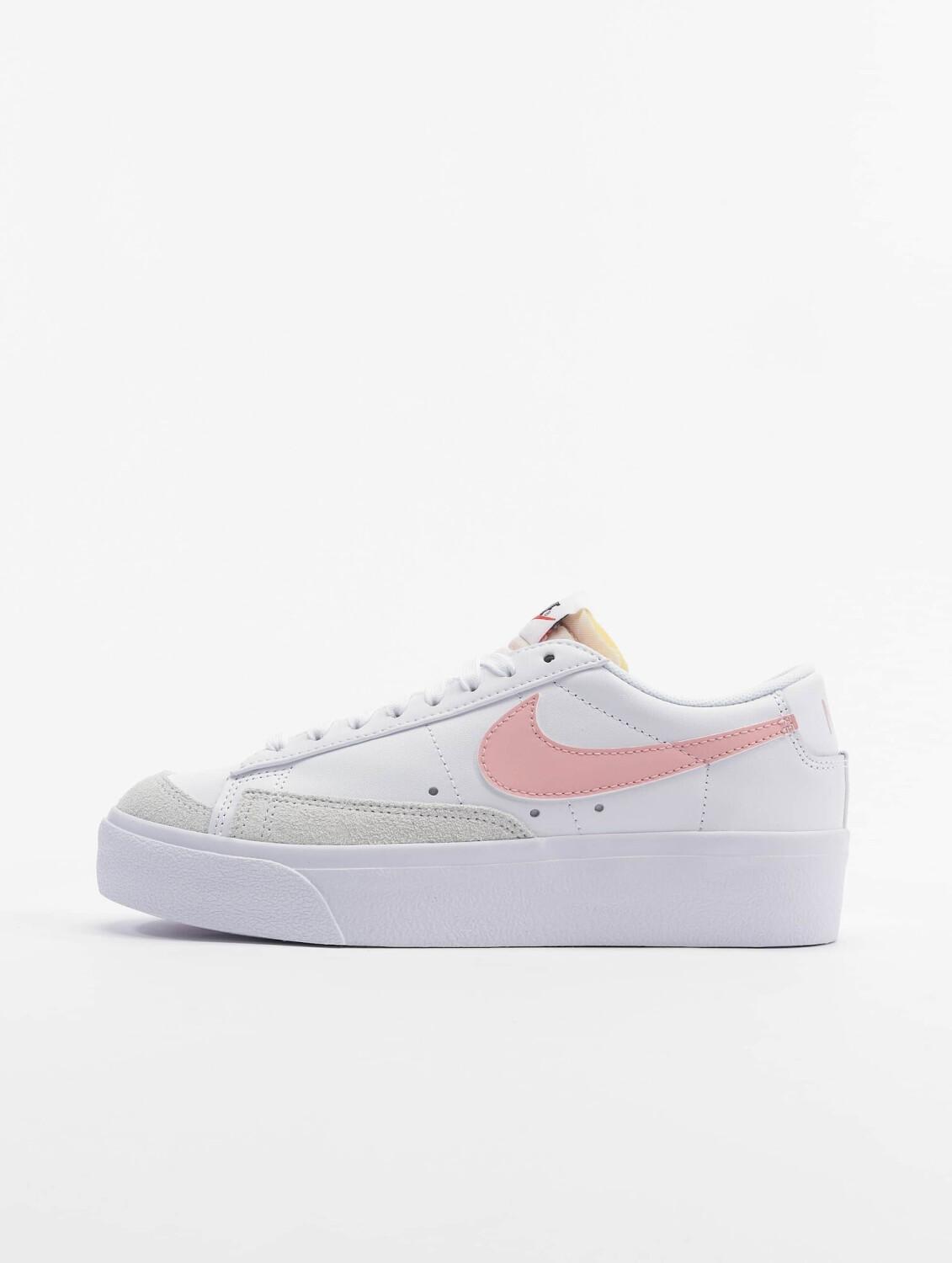 

Кроссовки Nike Blazer Low Platform Women White/Summit White/black/pink glaze 44 ½