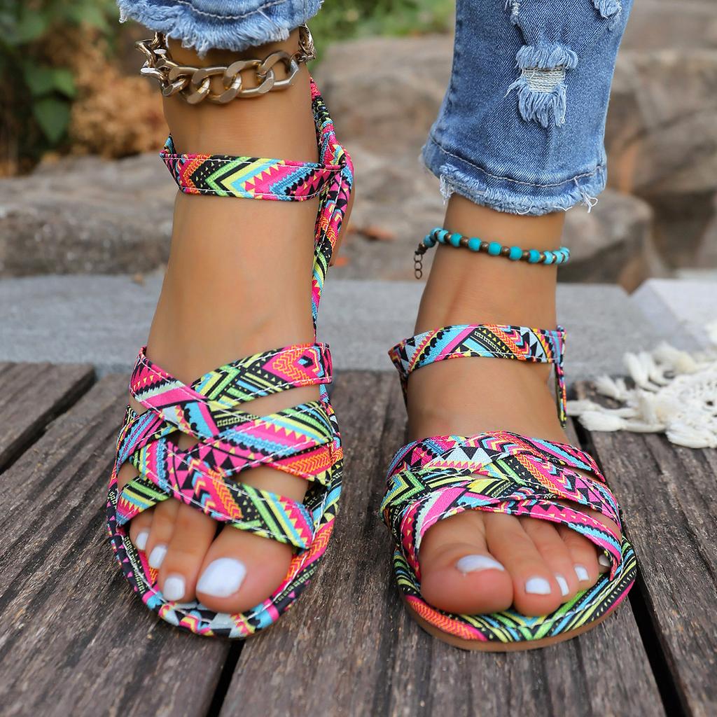 2025 summer new large size flat sandals women's outer wear color matching elastic band ethnic style beach women's sandals
