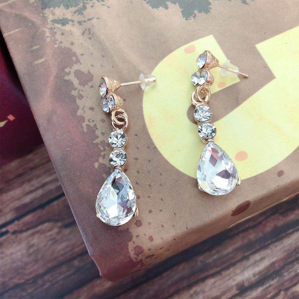 Schlichter Brautschmuck, dreiteiliges Set aus weißem Kristallkrone-Tiara, Fischgrät-Halskette und Ohrringen für Damen