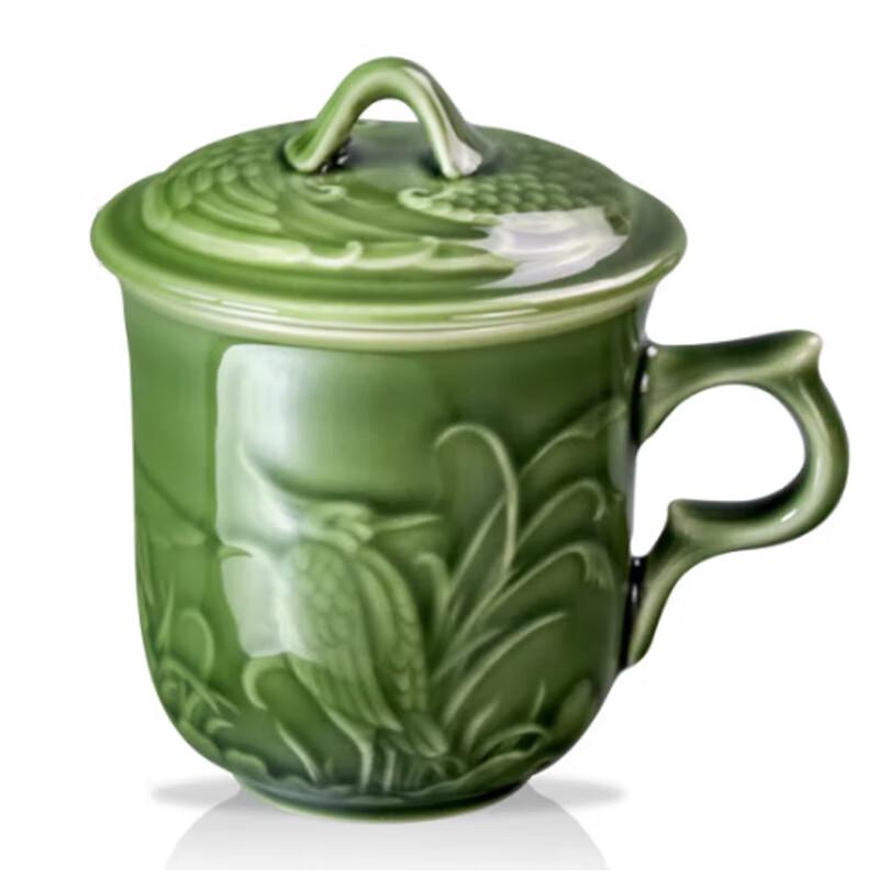 Qian Tang Xuan Carved Ceramic Tea Cup