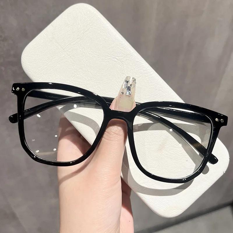 Kvinner Stilige overdimensjonerte lesebriller Unisex-brilleglass med stor innfatning HD-linsebriller Ny mote Firkantet fjernsynsbriller for kvinner
