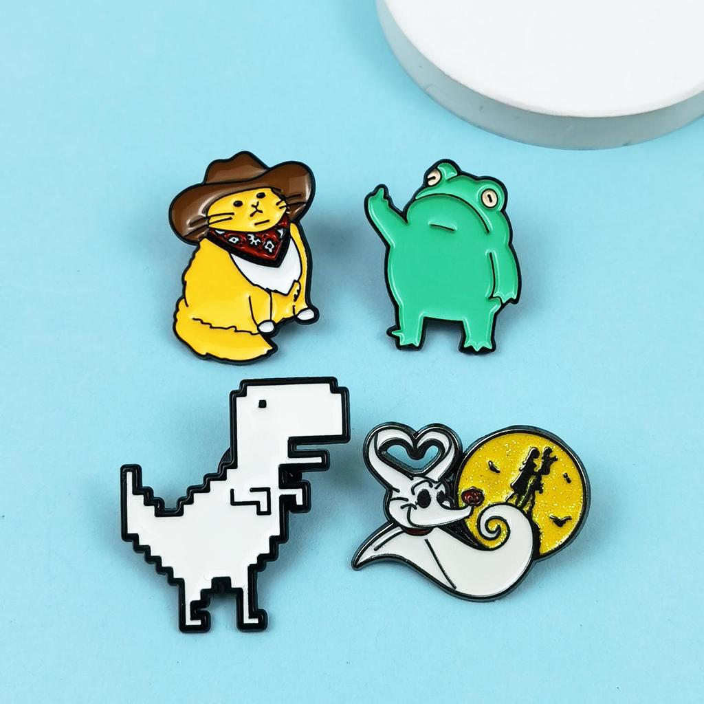 Cute Cartoon Animal Brooch - Denim Cat, Moon Rabbit Metal Badge for Backpacks