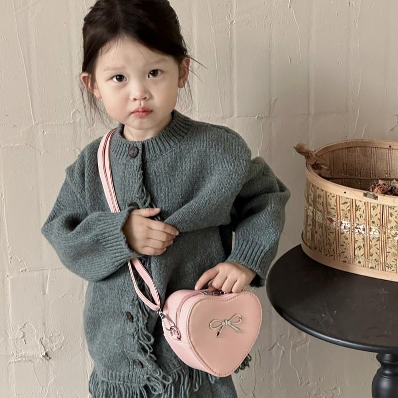 Fashionable Gender Neutral Mini Crossbody Bag Featuring Heart And Bow Patterns For Children