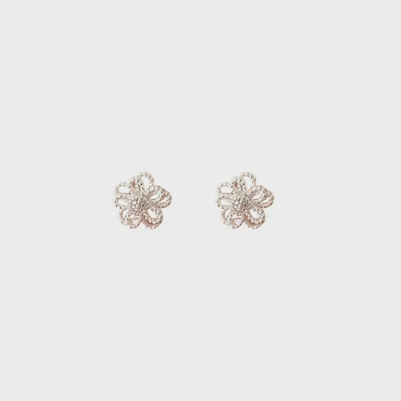 Elegant Hollow Flower Earrings for Women - Simple, Sweet, and Versatile