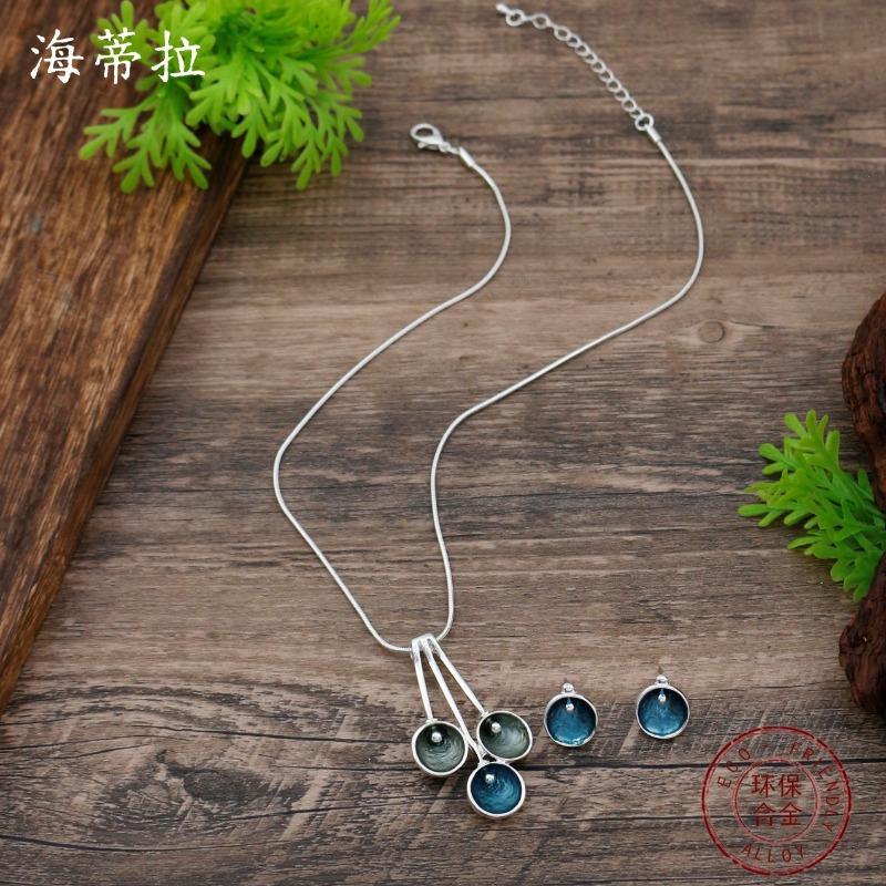 New enamel round petal stud earrings pendant set, women's simple and high-end flower necklace set