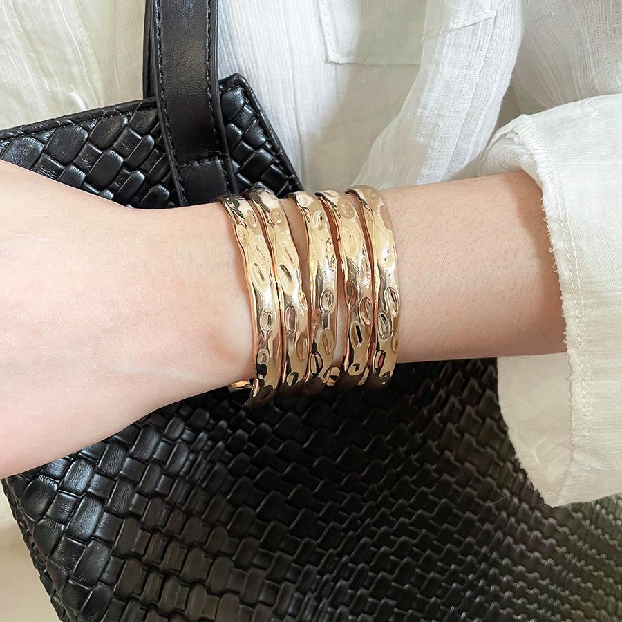 Five-Piece European & American Geometric Open Bangle Set: Minimalist, High-End Women's Jewelry