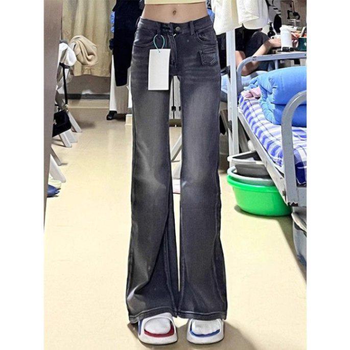 

2024 Женские Необлегающие Свободные Джинсы Микро-Клеш с Низкой Посадкой - Осенние Стройнящие Джинсовые Брюки Широкие от Бедра S серый/древесный уголь