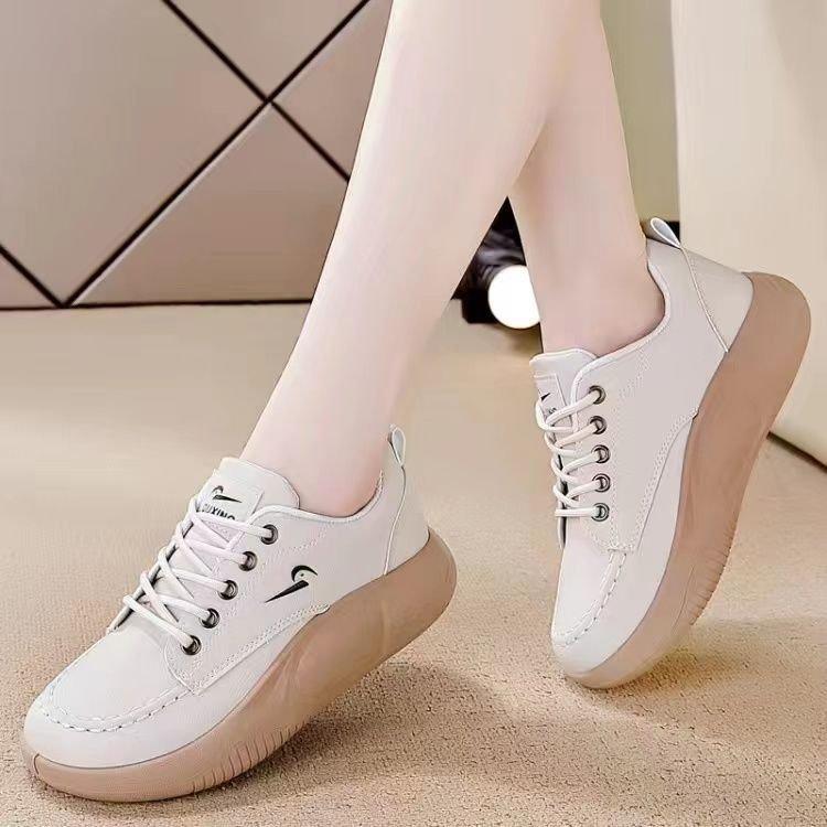 New Women's Casual Shoes Fashion White Shoes Female Students Casual Board Shoes Street Shooting Women's Muffin Bottom Shoes