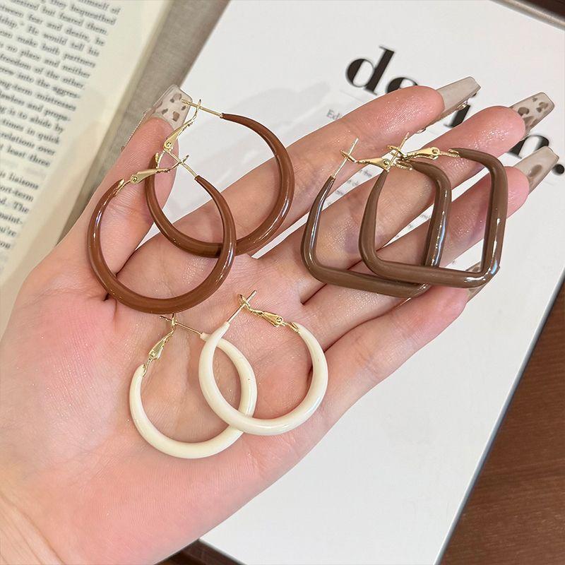 Vintage Yadan style autumn and winter Maillard drop glaze square earrings women's fashion earrings circle earrings show face small stud earrings