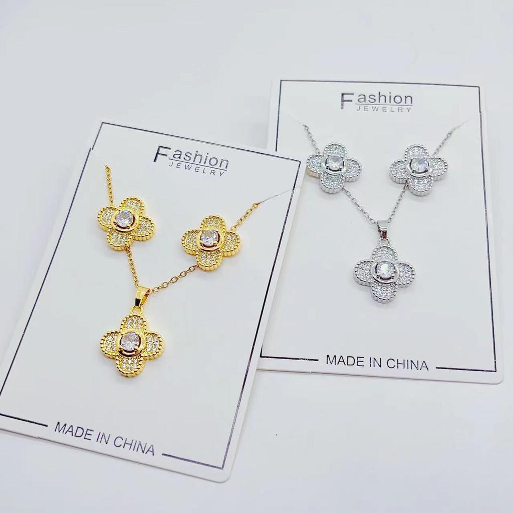 2 bucăți cupru micro incrustat zircon diamant complet trifoi cu patru foi mic, proaspăt, lumină, lux, versatil, colier de cercei set din două piese
