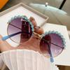 Non-polarized Fashion Round Flower Sunshade Metal Frame Sunglasses Men Women Retro Half Frame Cute Beach Eyeglasses