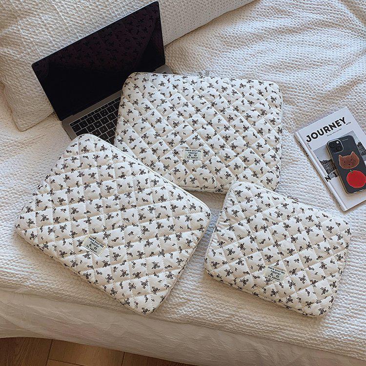 Compact Floral 11-inch Tablet & Laptop Bag with Quilted Lining and Large Capacity