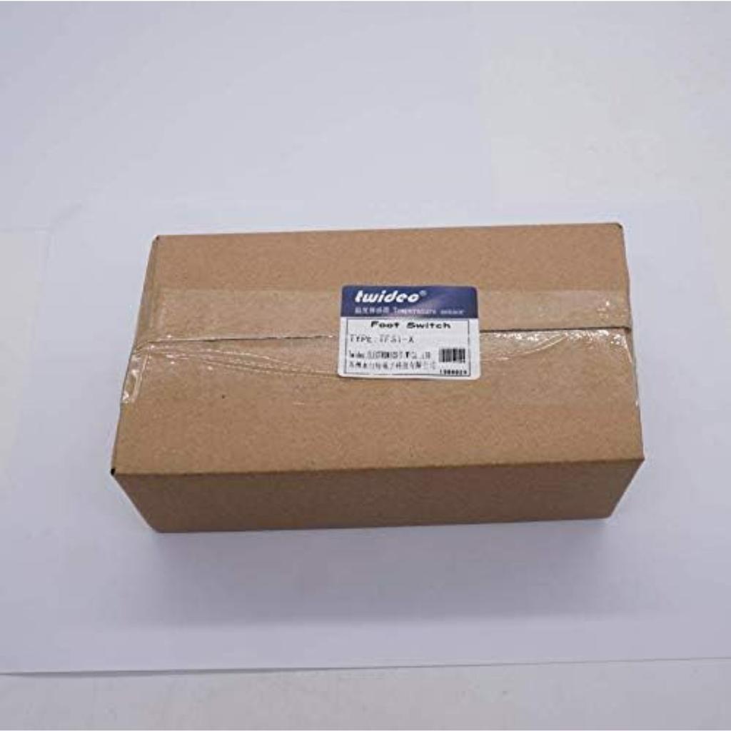 Robuster Fußschalter SPDT NO NC AC 380V 15A Elektrischer Pedal-Momentan-Fußschalter mit 1,5m Kabel und Steckdose (Dreizackiger) LT-3-X