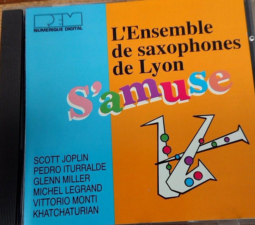 

[USED] 7/6 removed Final price reduction Valuable Lyon Saxophone Ensemble Samuse