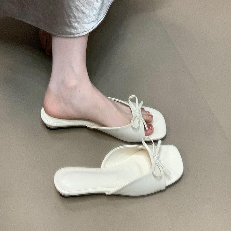 2025 low heel square head sandals fairy style bow patent leather cool slippers outer wear with skirt