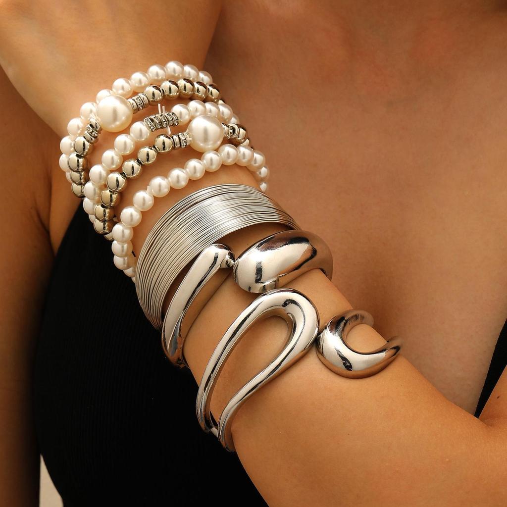 Geometrischer Goldener Breiter Armreif Minimalistisch Punk für Frauen