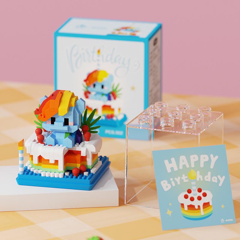 Fun Cake Small Particles Assembled Building Blocks Toys Cute Strawberry Cake  Small Ornaments Birthday Surprise Gift