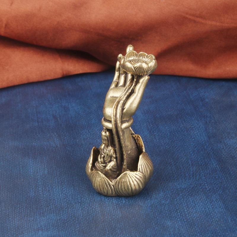 Vintage Brass Lotus Buddha Hand Holder Desktop Ornament Zen Backflow Incense Burner Tea Pet Copperware Wholesale