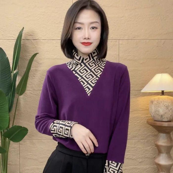 Women's 2024 Winter Patchwork Turtleneck Long-Sleeve T-Shirt: Stylish, Warm, and Versatile.