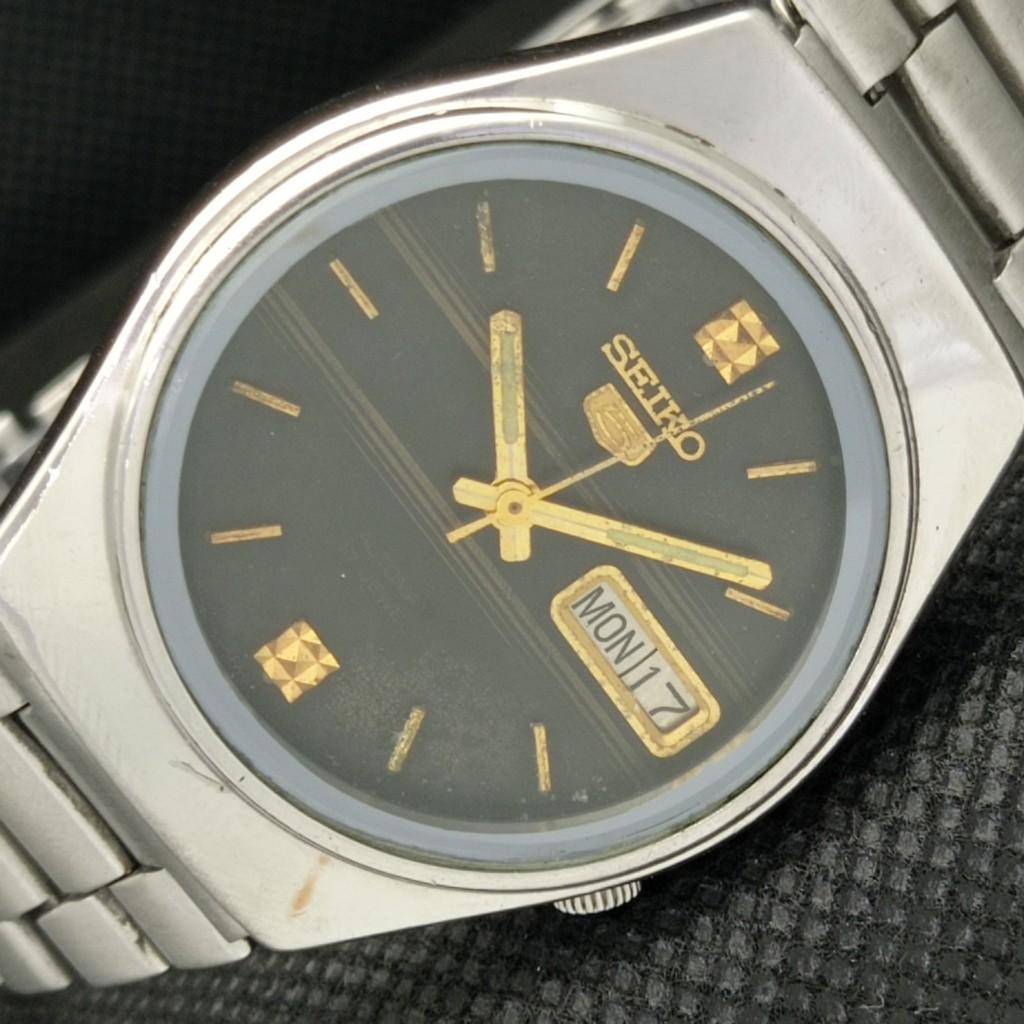 

USED VINTAGE SEIKO 5 AUTO 7009A JAPAN MENS ORIGINAL DIAL WATCH 597-a312928-9 SKU597-a312928