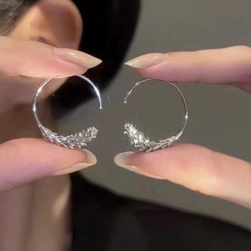 Елегантні лісові сережки-гачки з пшеничними колосками: Унікальні, Модні, Універсальні сережки для жінок