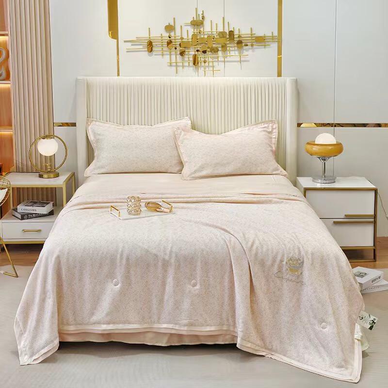 

Mode Life Summer Floral Tencel Quilt