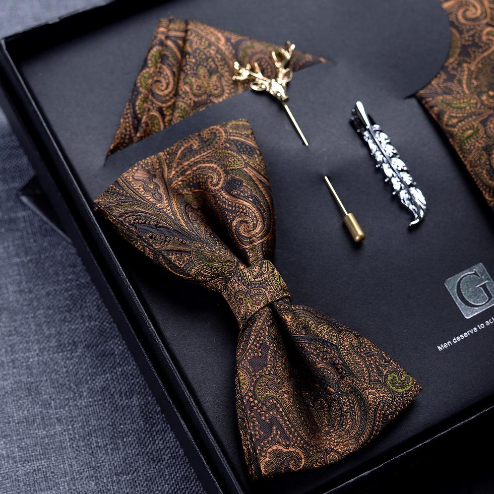 Motif Rétro Cravate à la Main Homme Britannique Marron-Vert Décontracté Jacquard Haut de Gamme Robe d'Affaires Boîte