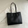 Retro large-capacity portable tote bag women's winter new fashion shoulder bag trendy versatile underarm bag