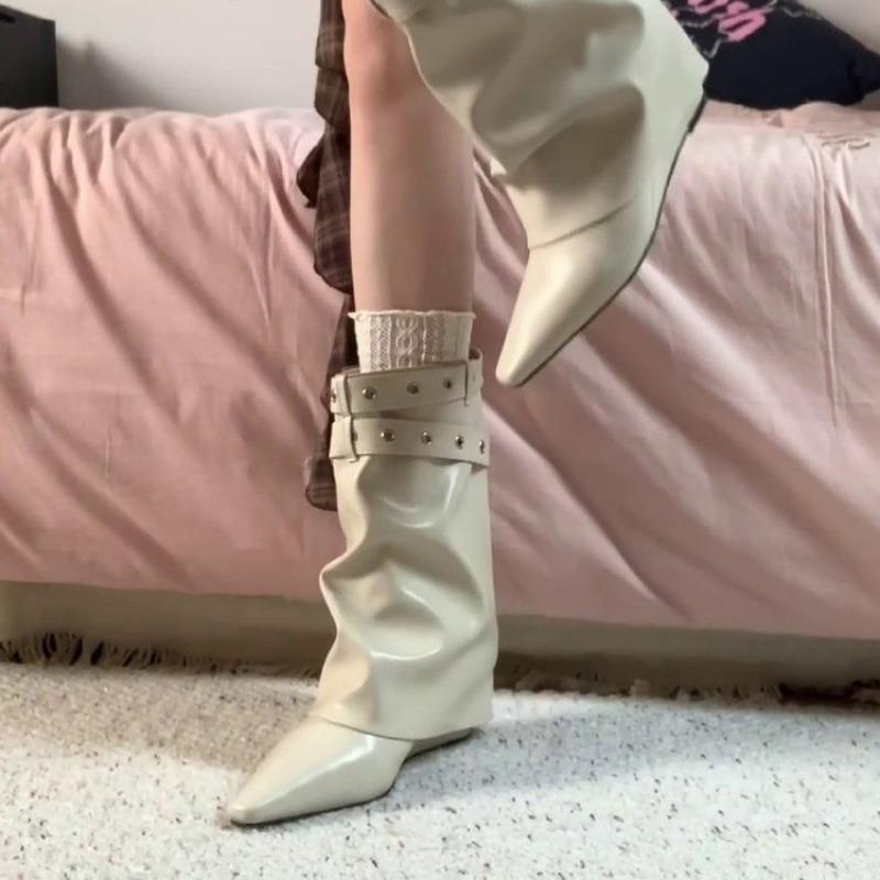 Pointed Toe Temperament Wedge Heel Trouser Boots Women'S New Skinny Belt Buckle French Spice Girl Short Boots