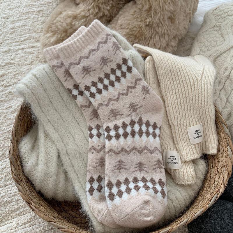 In Winter, Thicken Socks for Warmth, Wool Mid-calf Socks, Christmas Tree Pile Socks, Women's Socks