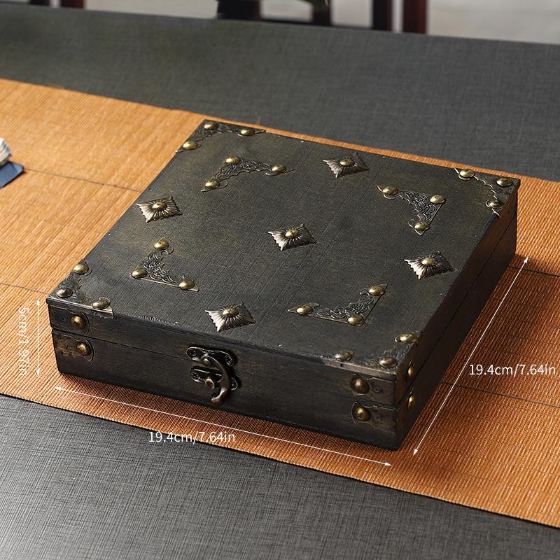 

Antique Wooden Treasure Chest Jewelry Box with Lock Large Capacity Retro Storage Case for Necklaces Wedding Gift Keepsake